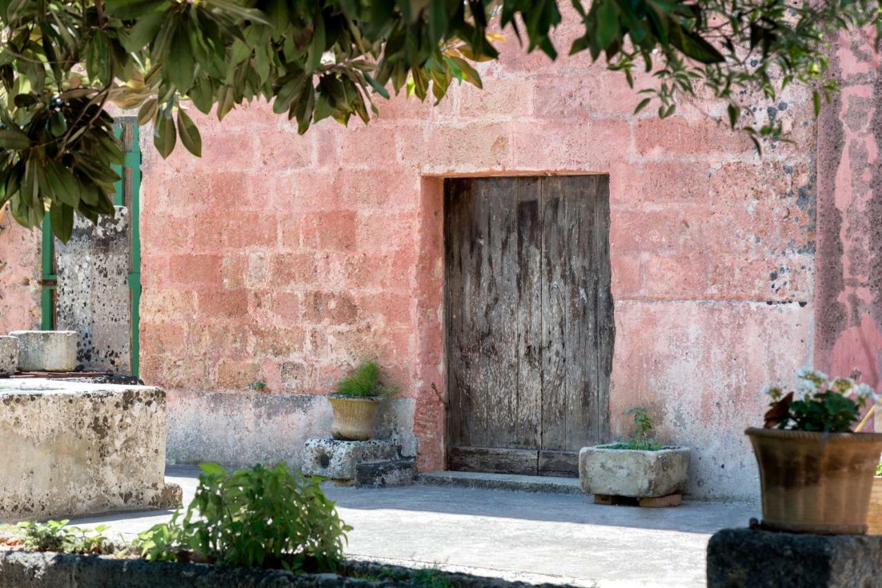 مبيت وإفطار مورتشانو دي ليوكا Palazzo Laura المظهر الخارجي الصورة